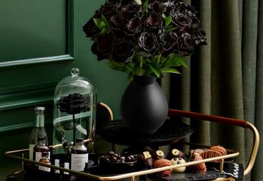 Header navigation sub menu